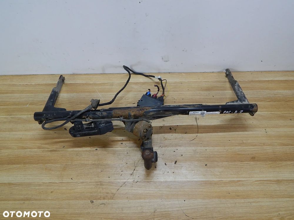 Hak zaczep holowniczy belka WESTFALIA elektryczny VW Passat B7 10-15 Kombi Łuków części - 1