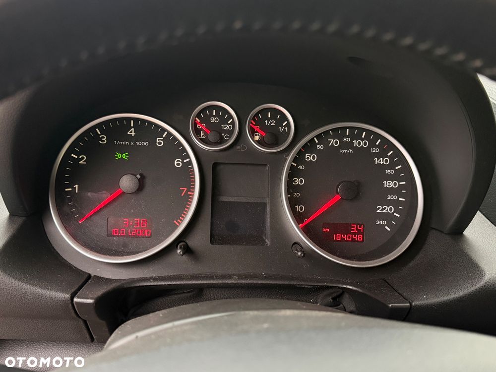 Audi A2 1.6 - 4