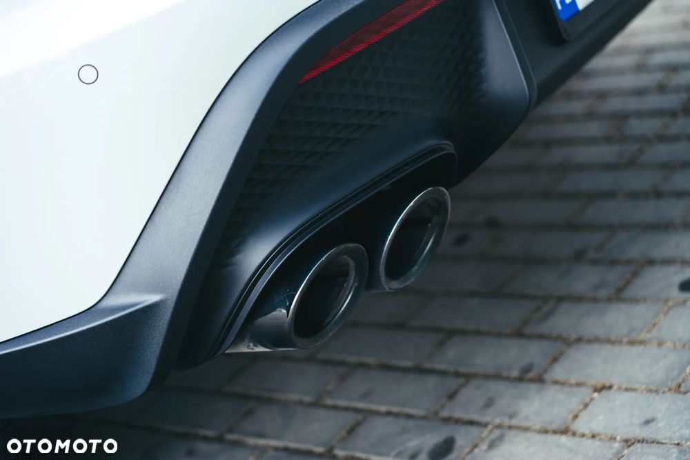 Porsche Macan T - 12