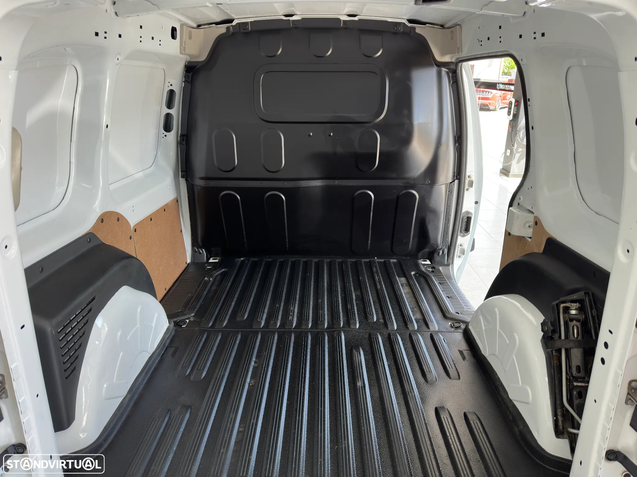 Mercedes-Benz Citan 109 CDi/27 GPS 3 Lug. IVA DEDUTÍVEL Nacional - 9