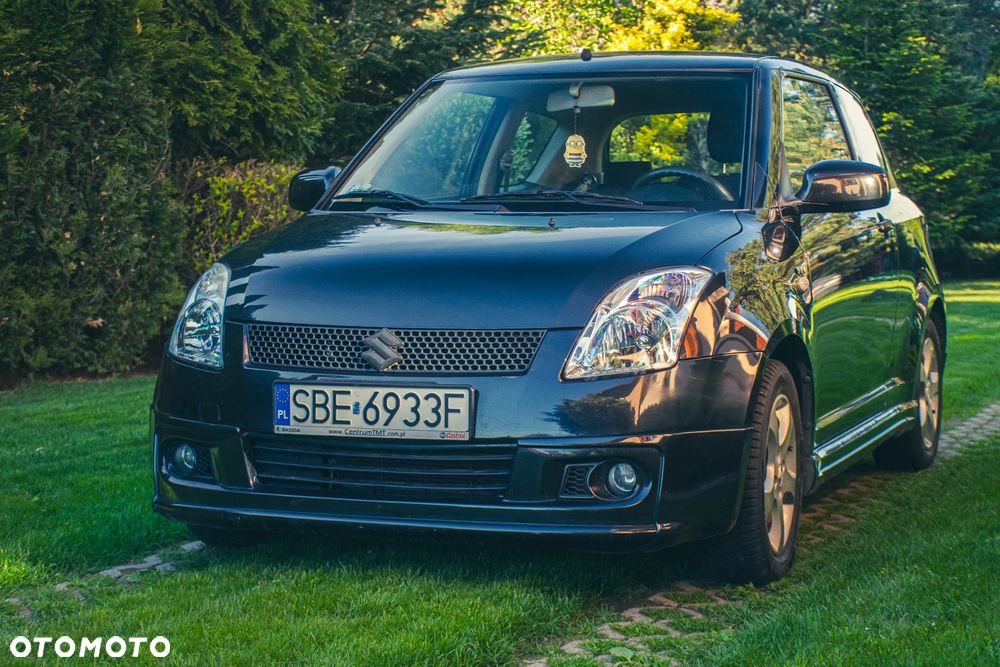 Suzuki Swift - 1