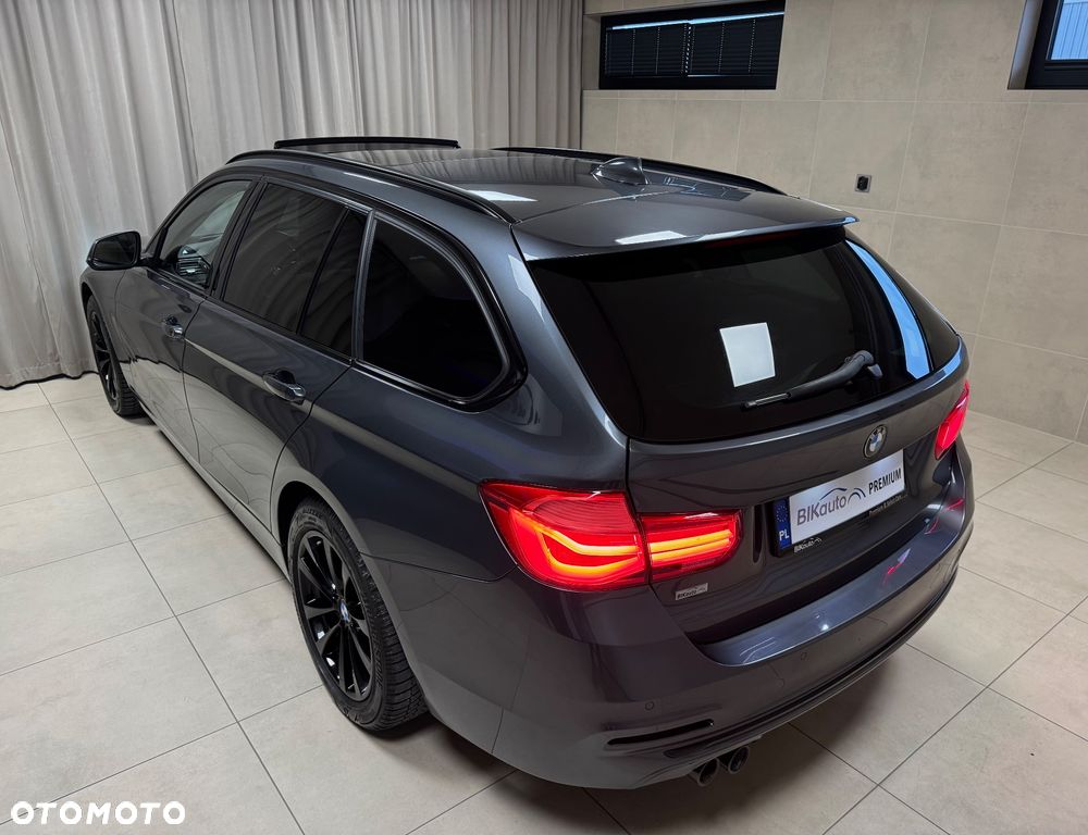 BMW Seria 3 320i xDrive Sport Line Sport - 12