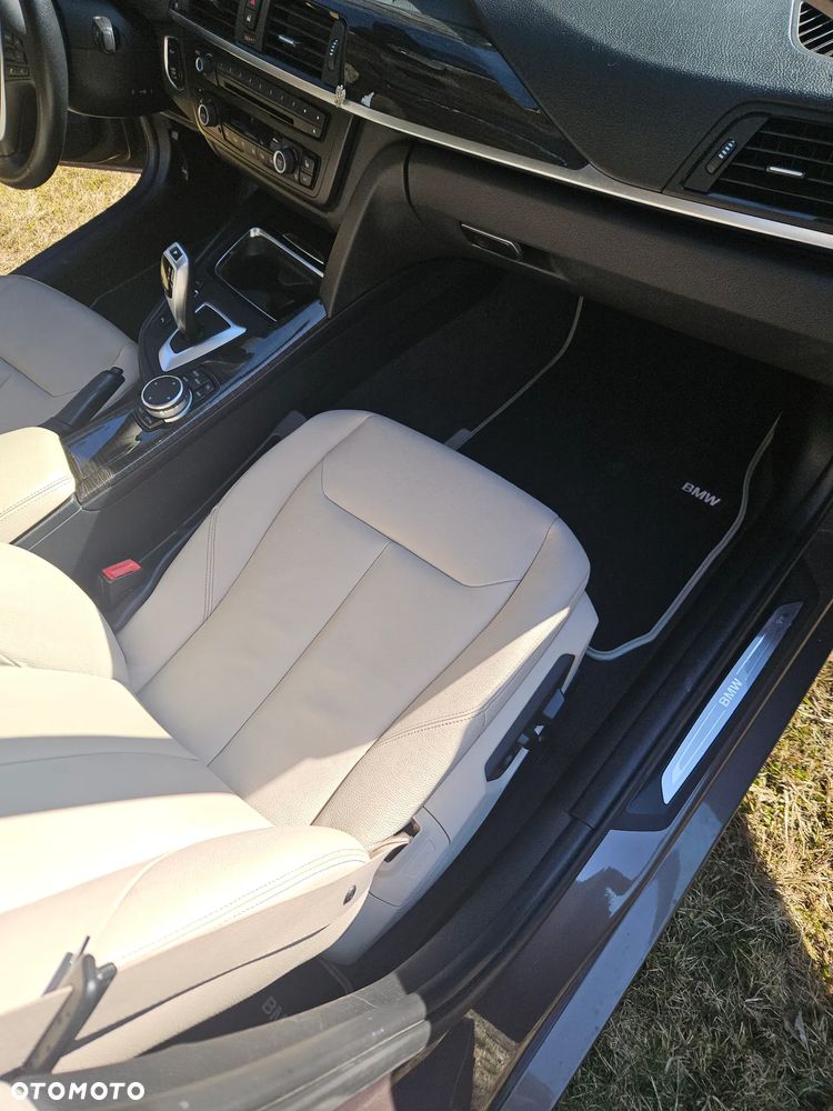 BMW Seria 3 328i xDrive - 8