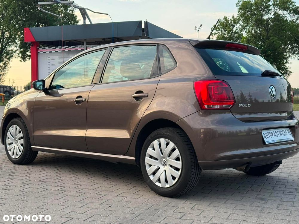 Volkswagen Polo 1.4 16V Comfortline - 21