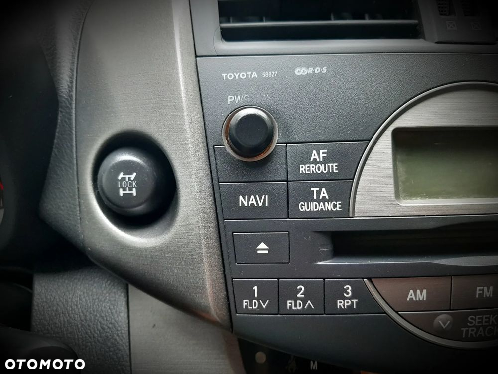 Toyota RAV4 2.2 D-4D 4x4 - 18