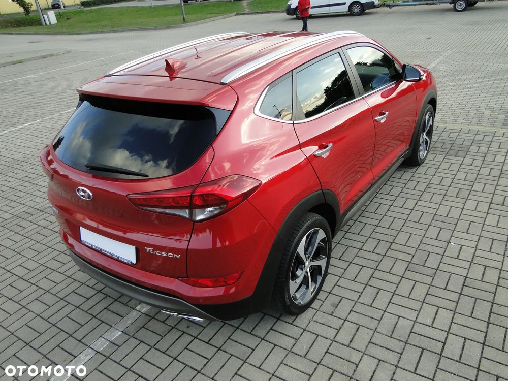 Hyundai Tucson 2.0 CRDi Premium 4WD - 32