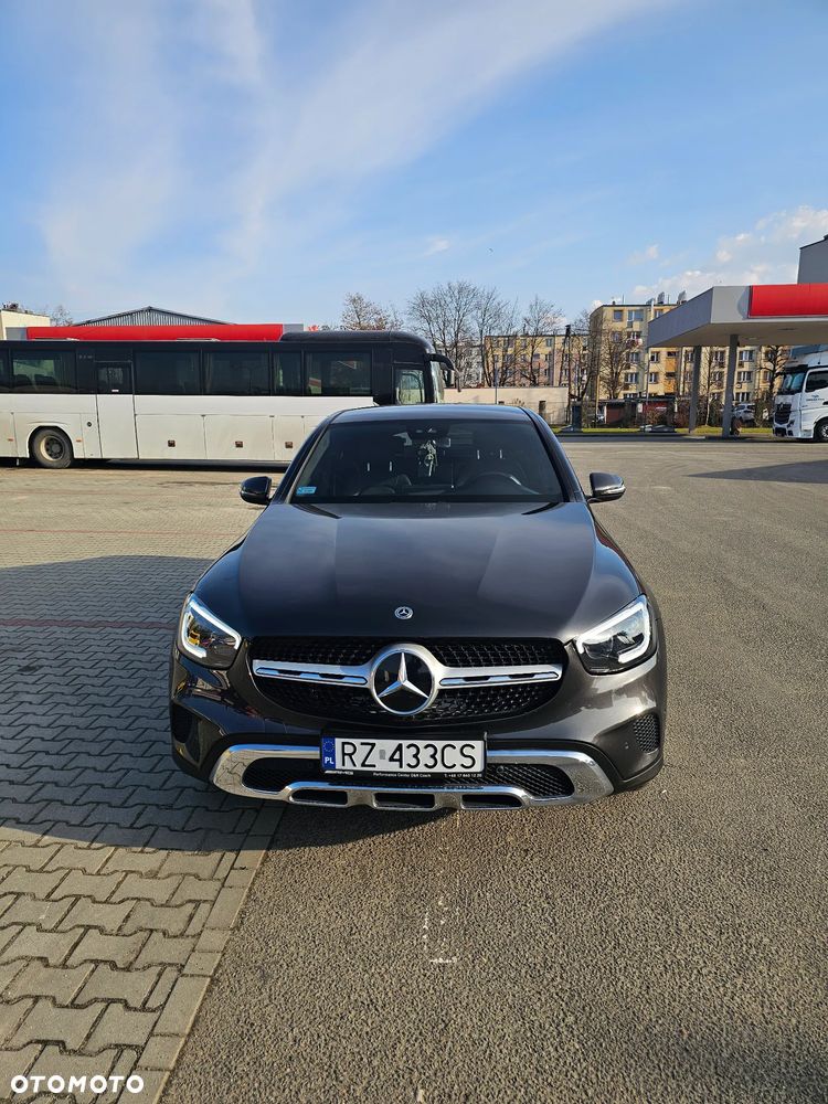 Mercedes-Benz GLC 200 4-Matic - 4