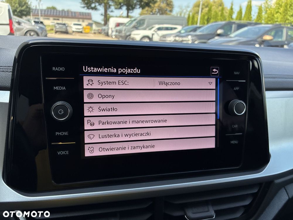 Volkswagen T-Roc 1.5 TSI Life - 29