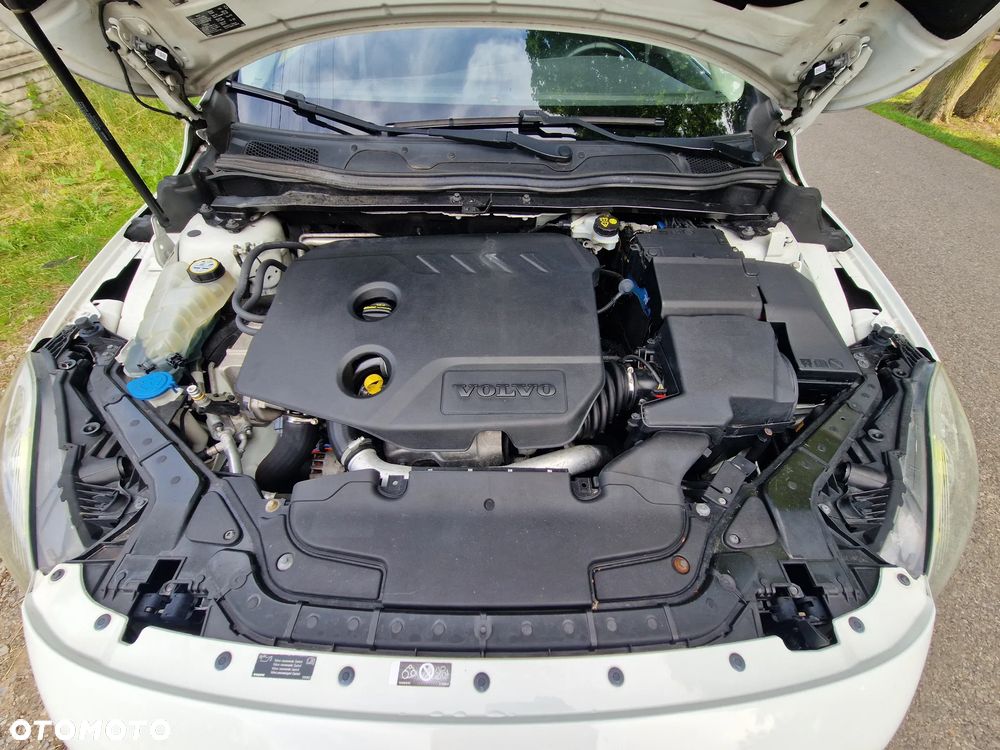 Volvo V40 D2 Momentum - 18