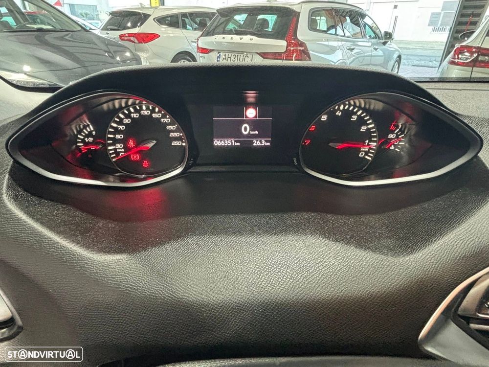 Peugeot 308 1.2 PureTech Business Line - 20