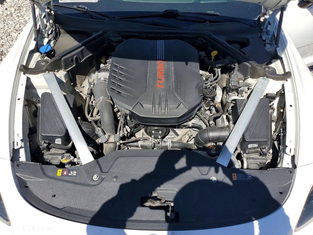 Kia Stinger 3.3 T-GDI AWD GT - 13