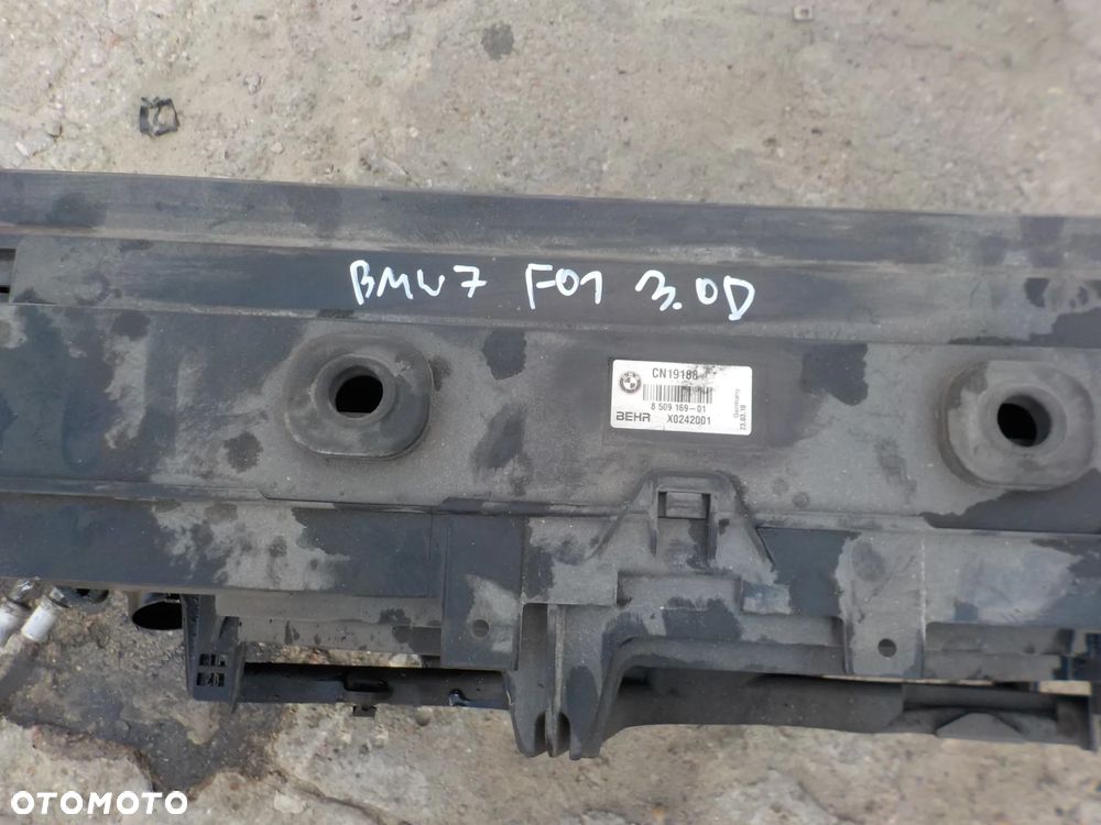 BMW SERIA 7 F01 740D 3.0 D M-PAKIET  PRZÓD MASKA ZDERZAK BŁOTNIKI PAS PRZEDNI Z CHŁODNICAMI LAMPY XENON UK PO POPRAWKACH LAKIERNICZYCH - 40