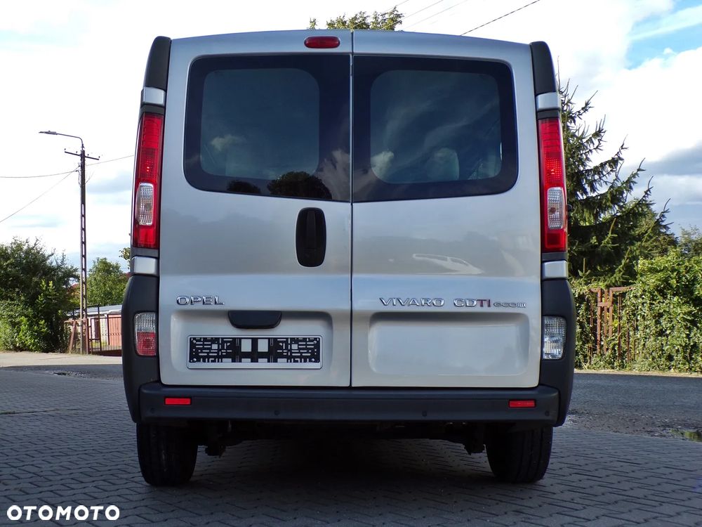 Opel Vivaro L2H1 2.9t - 10
