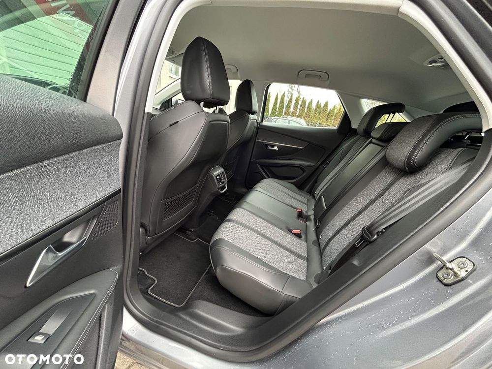 Peugeot 3008 1.5 BlueHDi Allure S&S EAT8 - 9