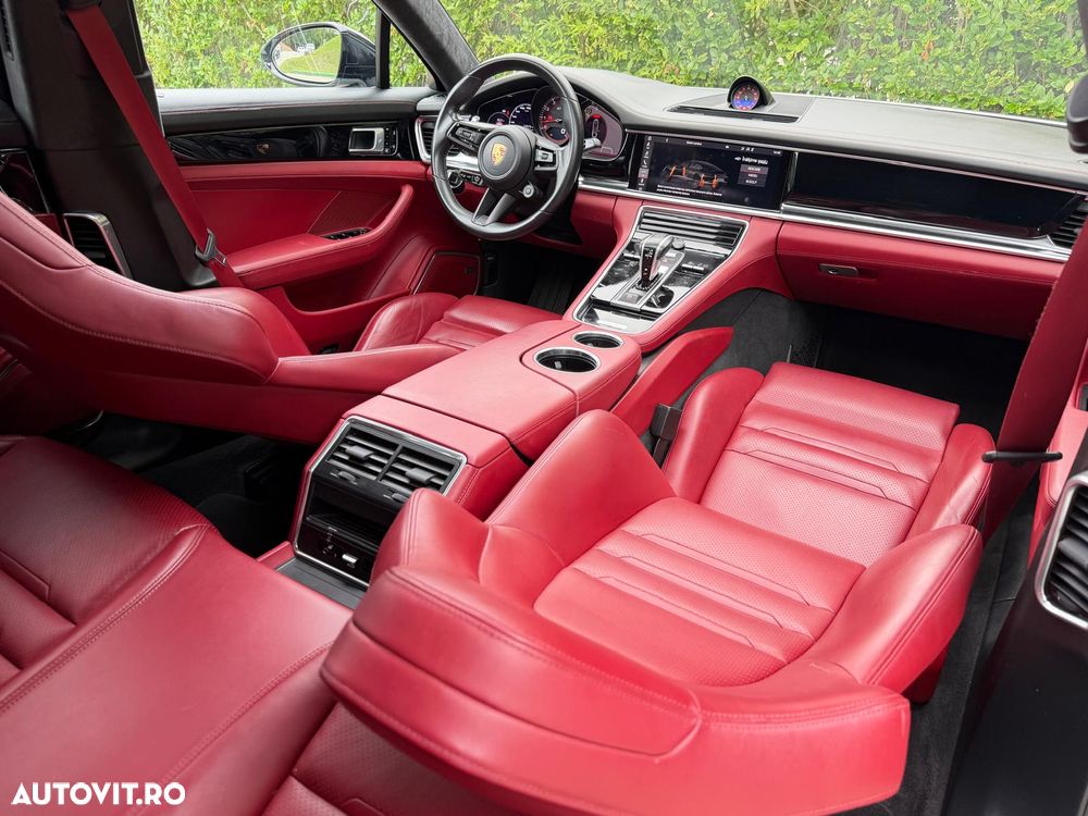 Porsche Panamera GTS - 22