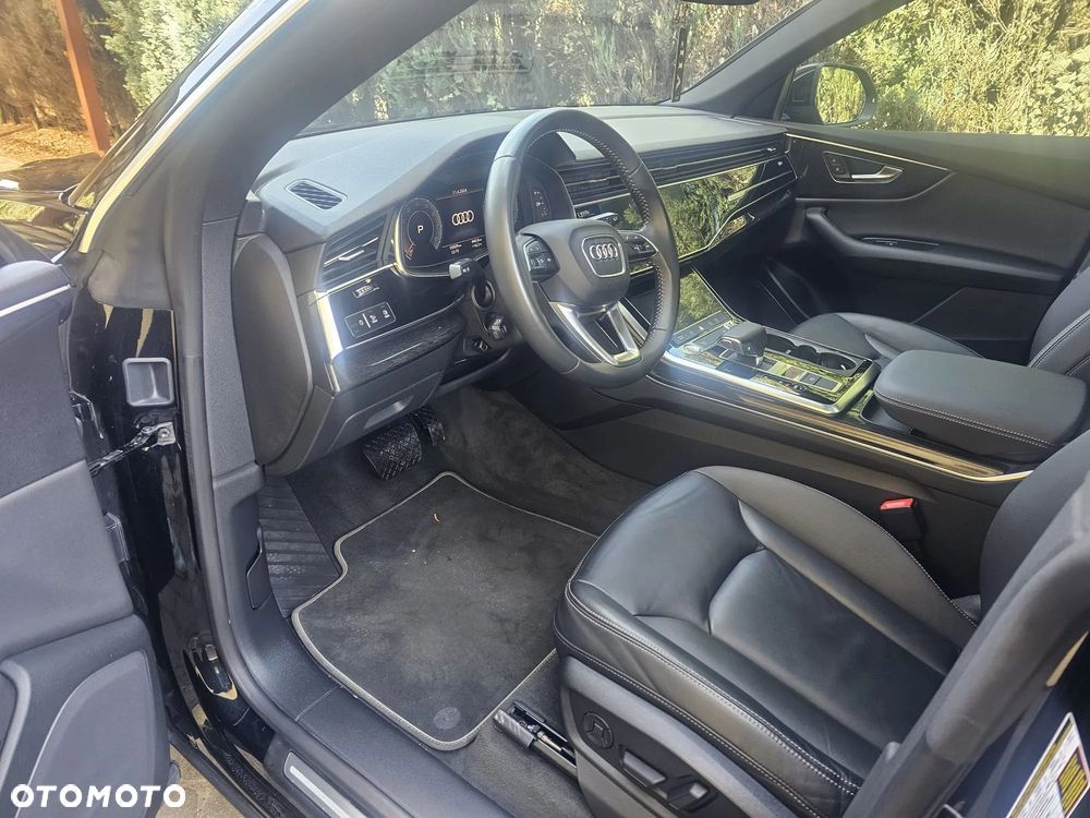 Audi Q8 55 TFSI mHEV Quattro Tiptronic - 8