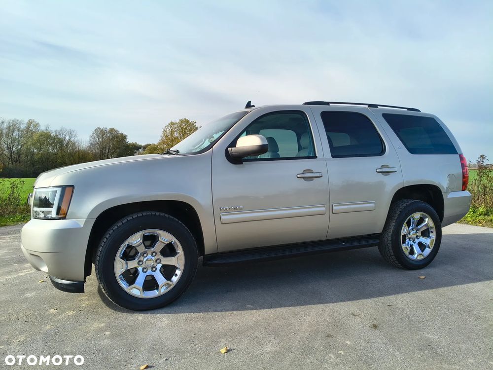 Chevrolet Tahoe - 4