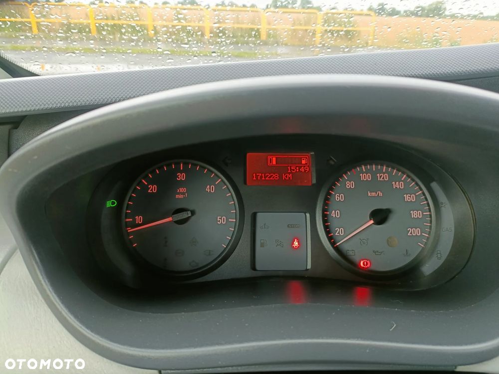 Opel Vivaro - 13