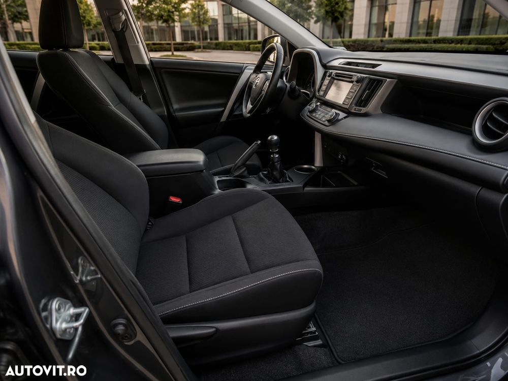 TOYOTA RAV4 2015 — imagine 13