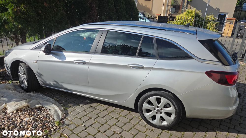 Opel Astra 1.6 CDTI Dynamic - 4