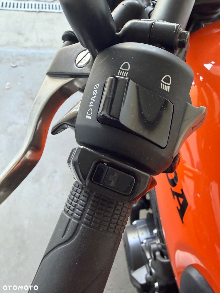 Honda CL - 15