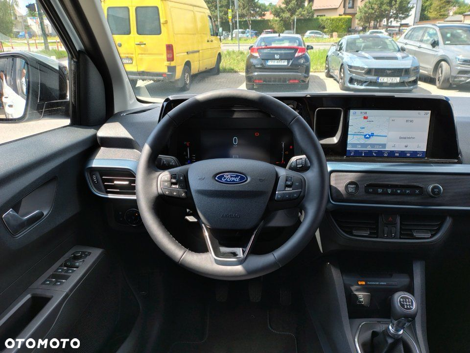 Ford Tourneo Courier - 10