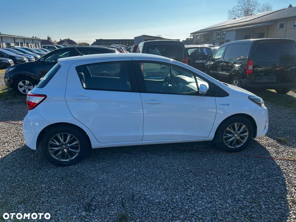 Toyota Yaris - 11
