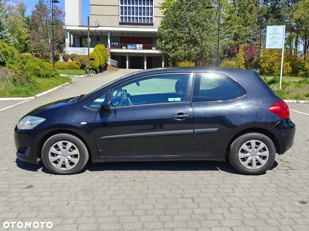 Toyota Auris 1.4 D-4D Luna - 4