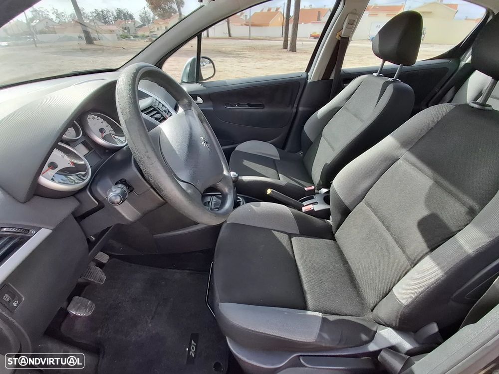 Peugeot 207 1.4 16V Open - 7