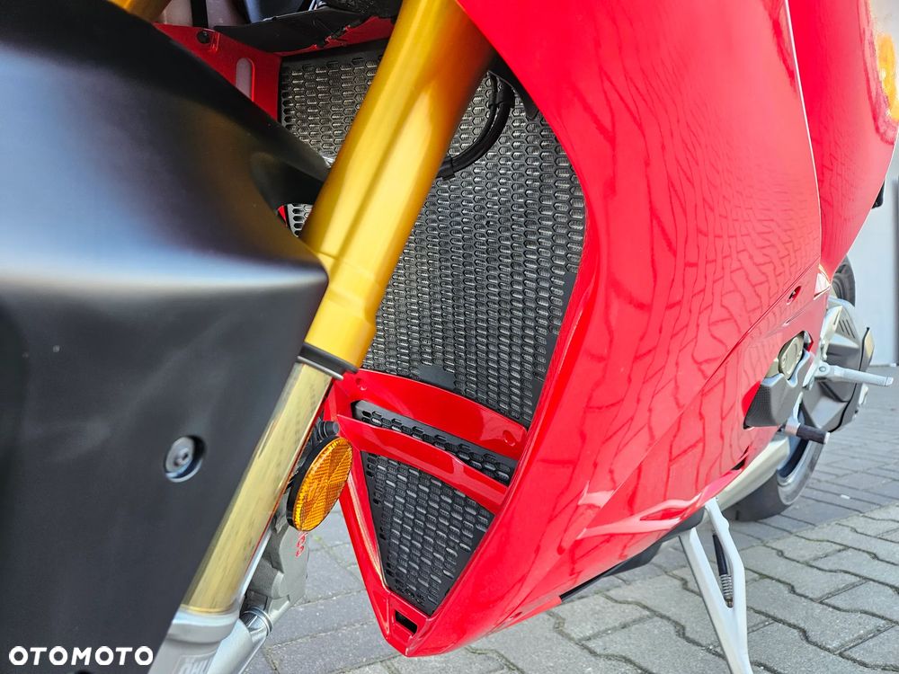 Ducati Panigale V4S - 17
