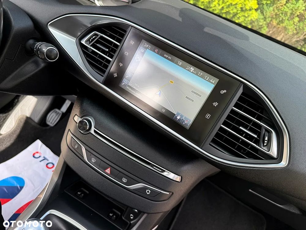 Peugeot 308 BlueHDi 150 Stop & Start Allure - 21
