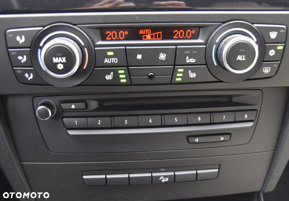 BMW Seria 3 325i xDrive Edition Exclusive - 33
