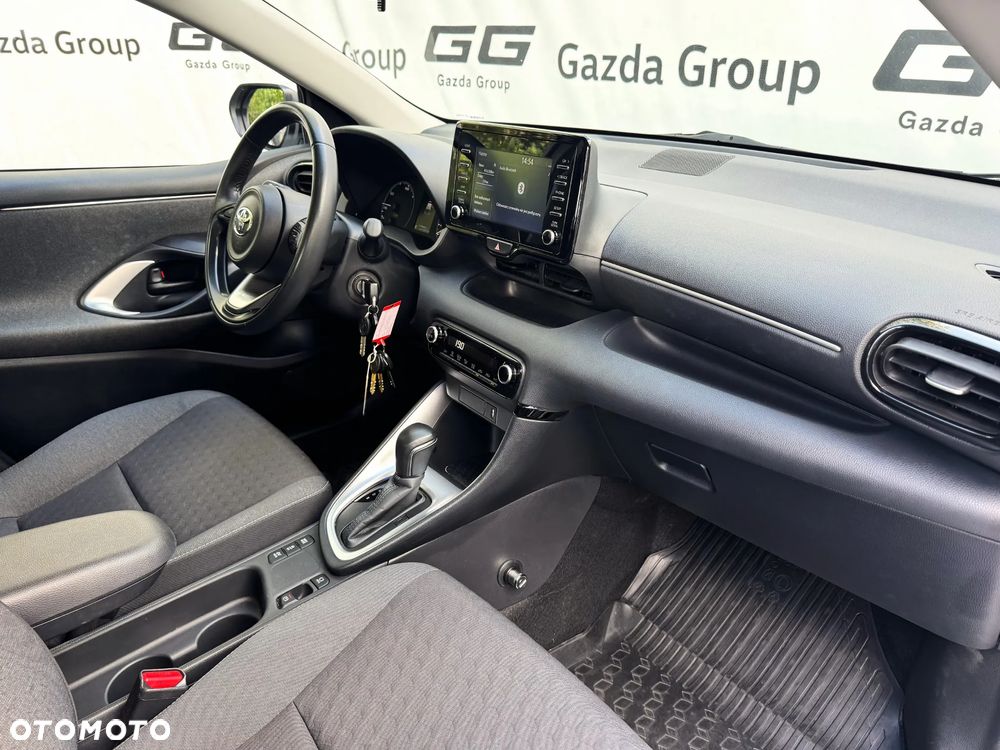 Toyota Yaris 1.5 Comfort CVT - 8