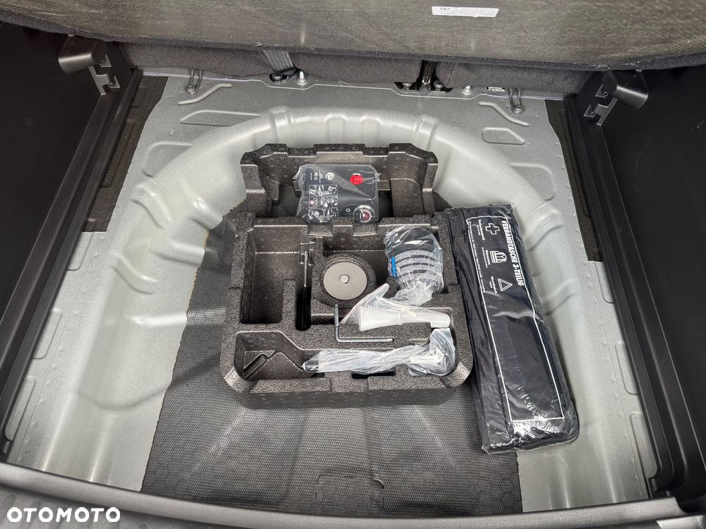 Jeep Compass 1.5 GSE T4 48V e-Hybrid Automatik Night Eagle - 29