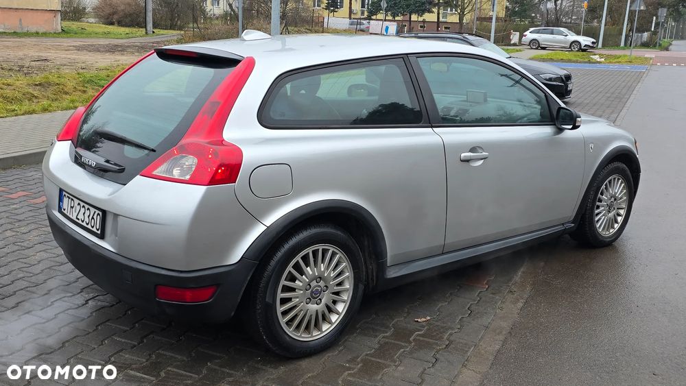 Volvo C30 2.0D Momentum - 7
