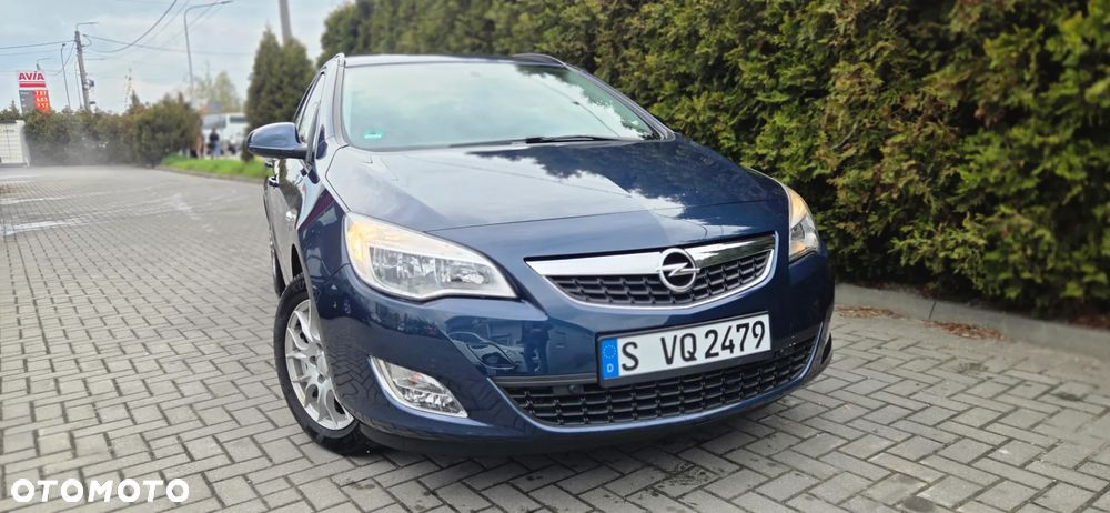 Opel Astra 1.6 Turbo 150 Jahre - 22