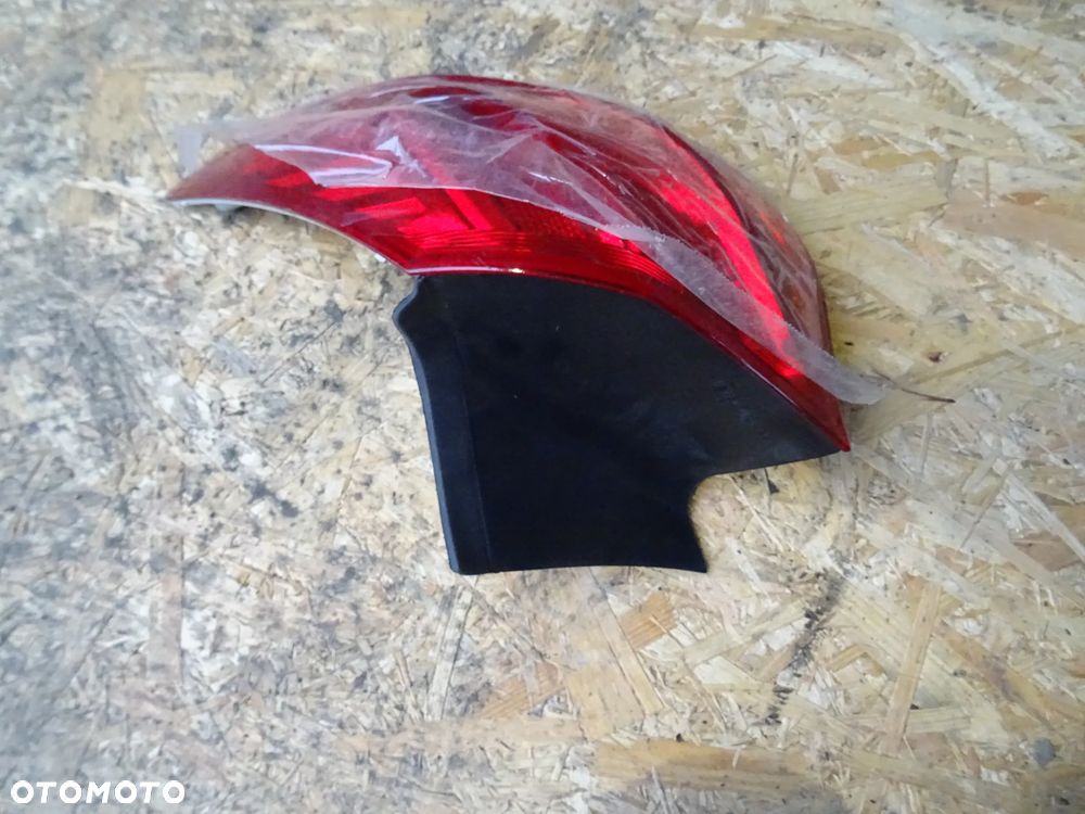 Lampa Opel Astra J Prawy Tył - 2