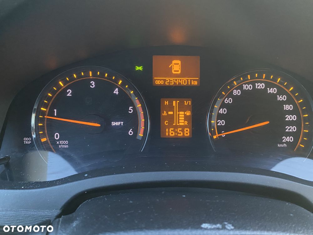 Toyota Avensis 2.0 D-4D Luna - 21