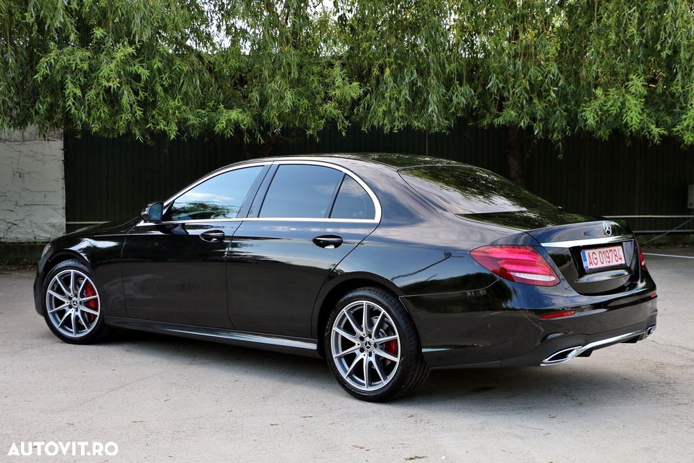 Mercedes-Benz E 220 d 9G-TRONIC AMG Line - 4