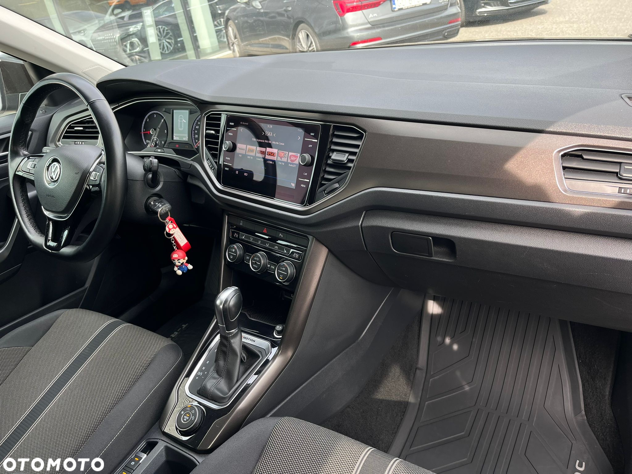 Volkswagen T-Roc 2.0 TDI SCR 4MOTION DSG Style - 13