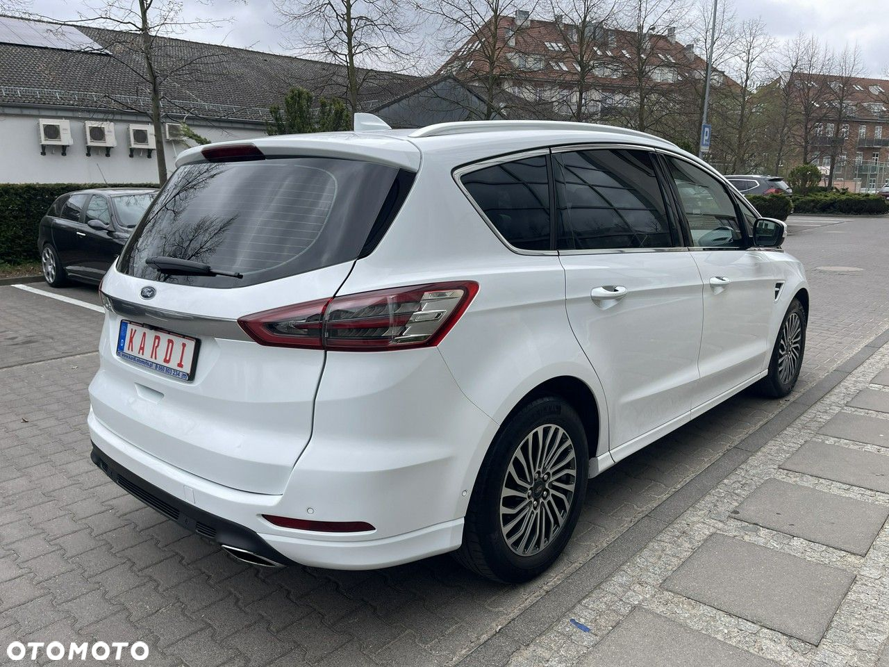 Ford S-Max - 6