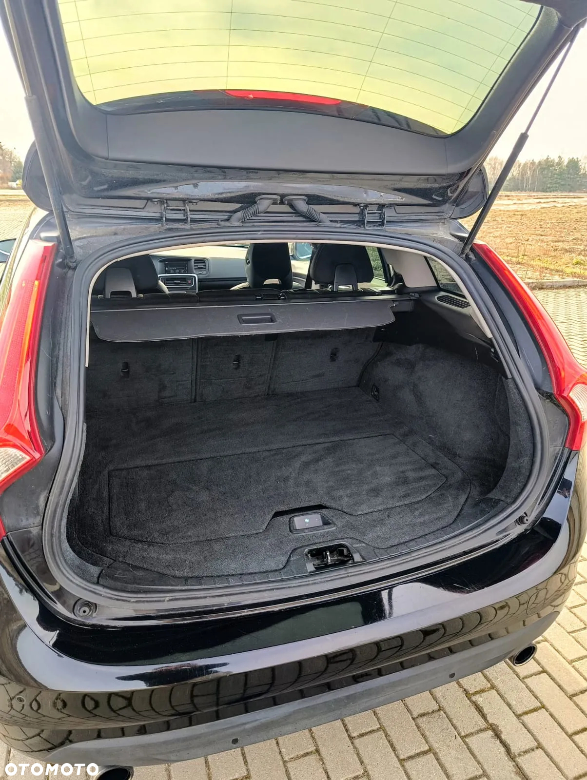 Volvo V60 T3 Momentum - 10