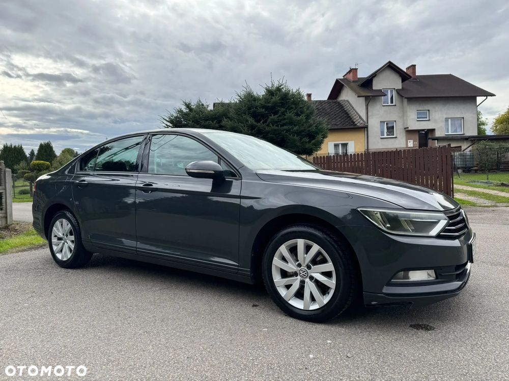 Volkswagen Passat - 19