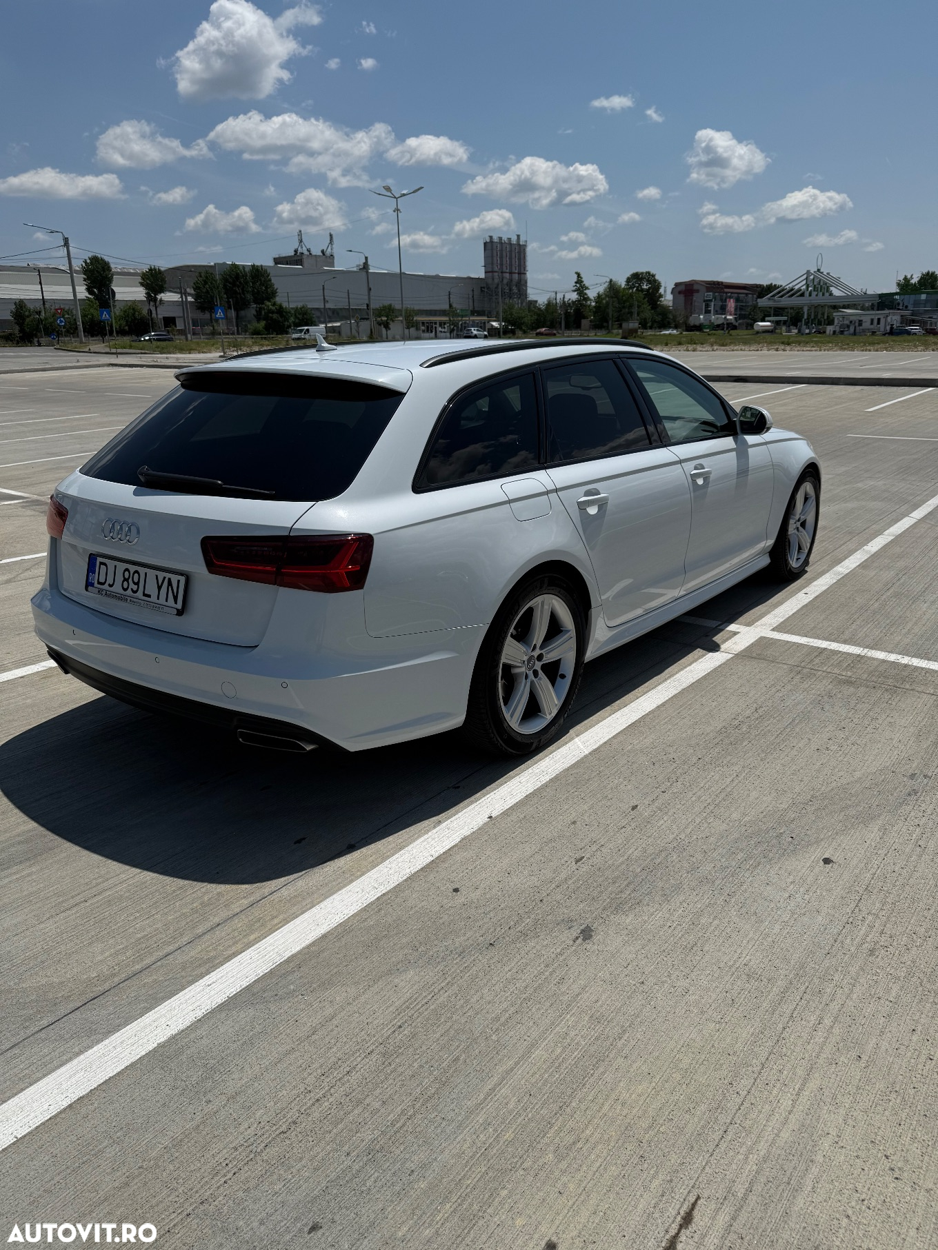 Audi A6 Avant 2.0 TDI Ultra S tronic - 3