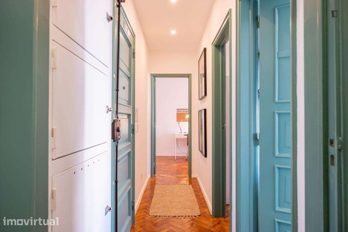 Quarto - localizado em Ajuda Lisbon - Grande imagem: 2/19