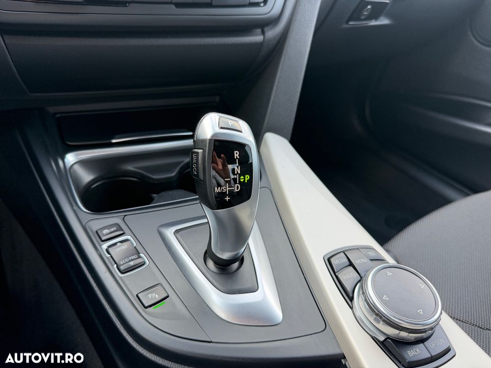 BMW Seria 3 320d DPF Aut. - 22