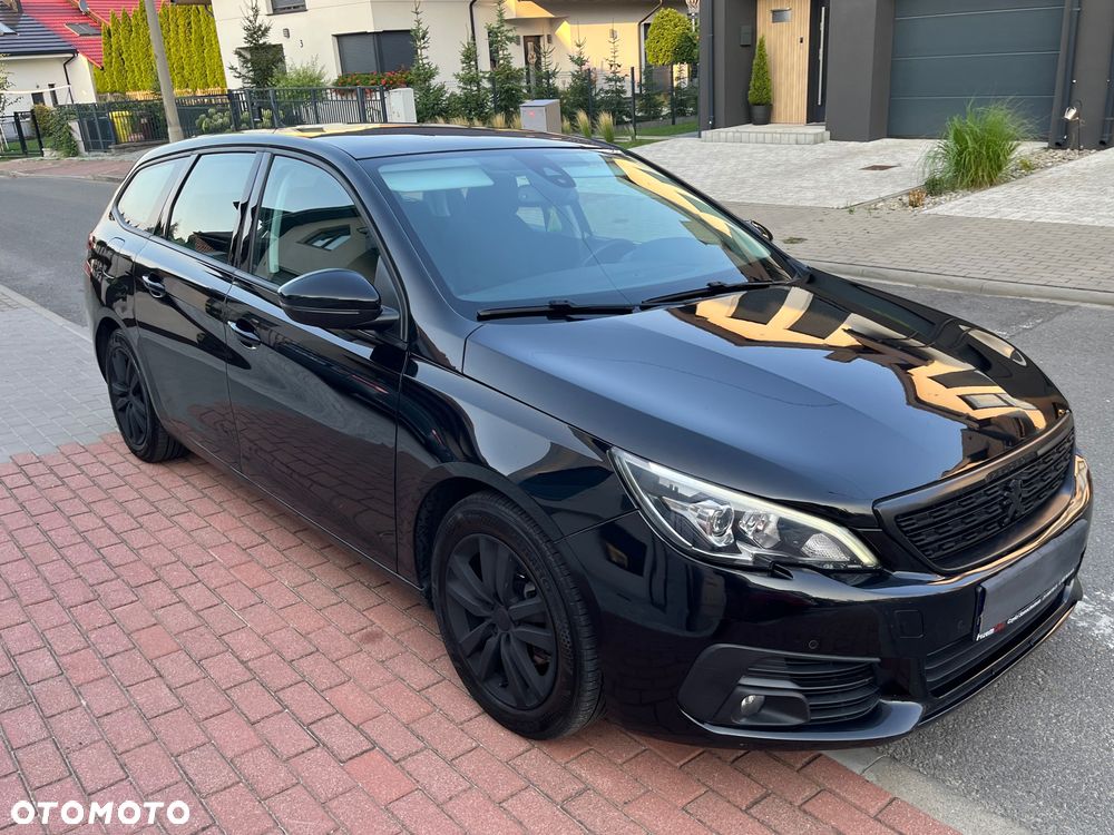 Peugeot 308 - 4
