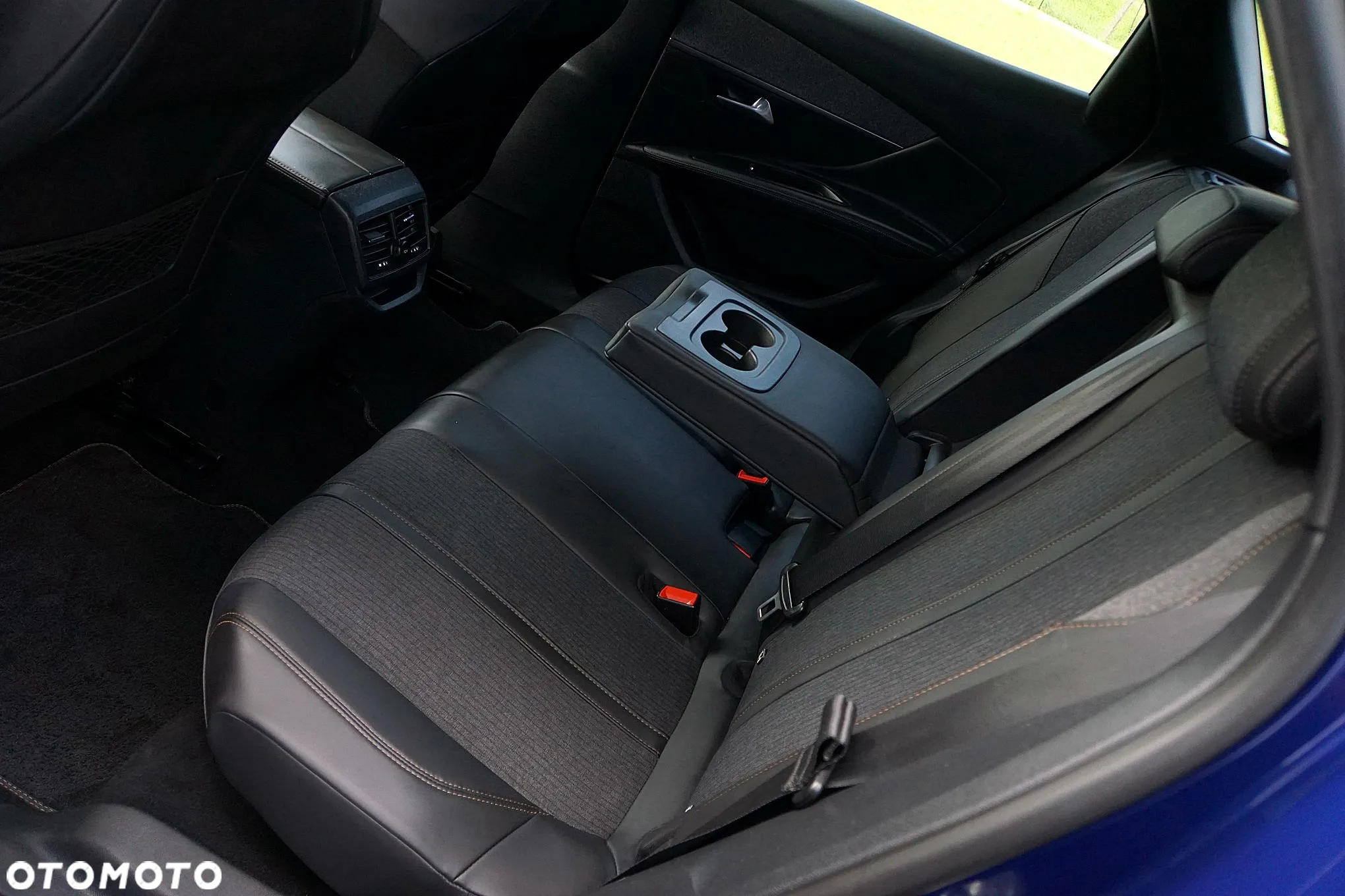 Peugeot 3008 BlueHDi 120 Stop & Start Business-Line - 28