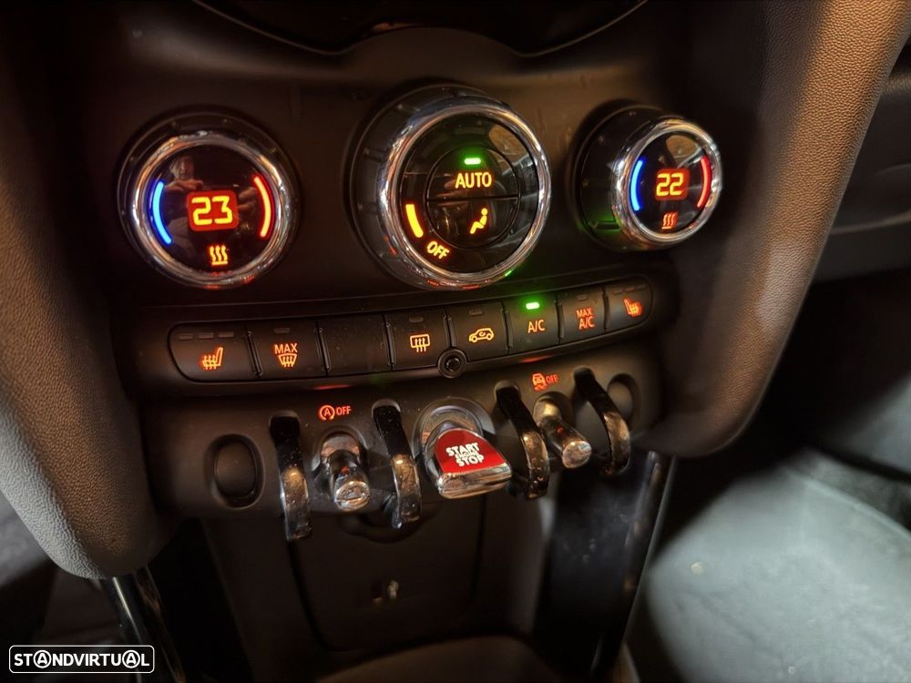 MINI 3 Portas One JCW - 18