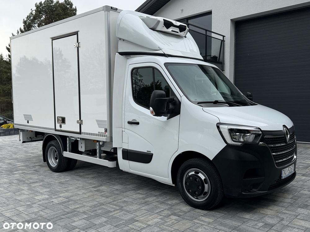 Renault Master Chłodnia 7 Europalet / Agregat Zanotti Z350s Grzanie, Mroźnia, Zasilanie 230V / Bliźniak / Wzmacniany / Oryginalny stan / Po serwisie / Niski przebieg / Salon PL / FV23% - 2